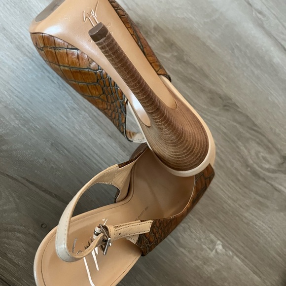 Zanotti sandals size 7 - Picture 2 of 7